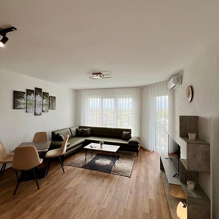 Holiday Apartments Gjakova 外观 照片