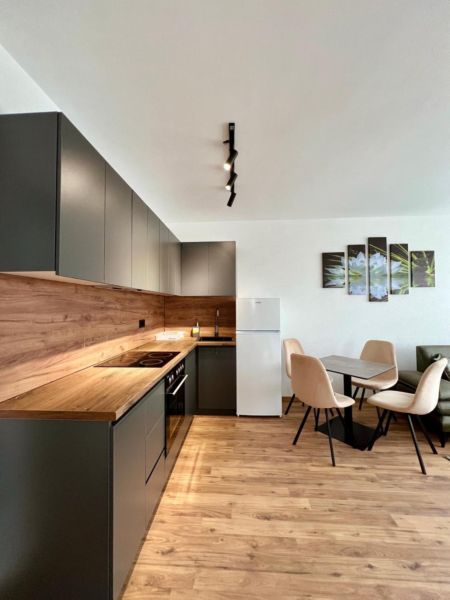 Holiday Apartments Gjakova 外观 照片